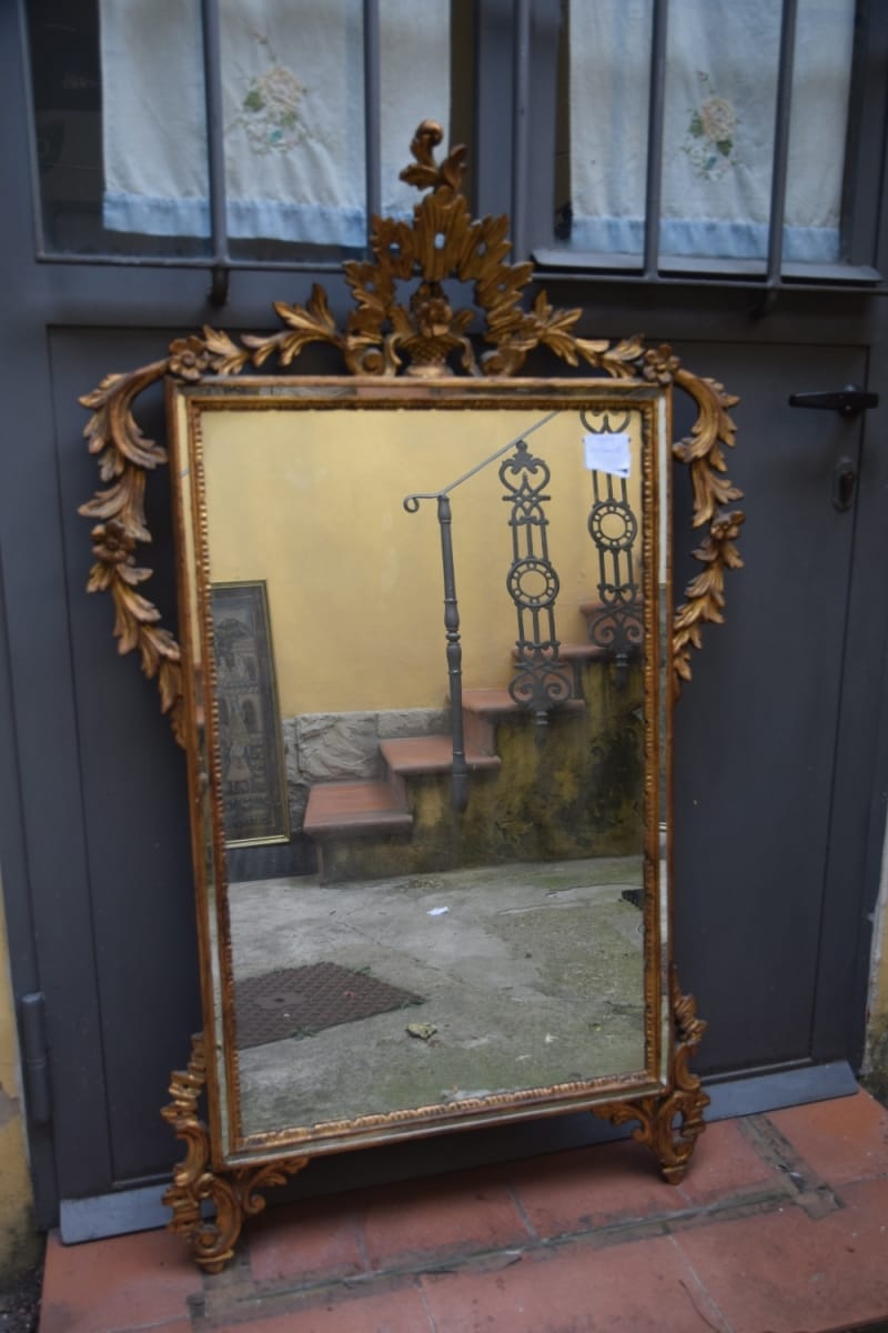 Gilded mirror Jane Harman storage and furniture restoration in Florence